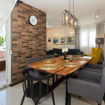 And Sea Premium - Private Parking In Centre Apartment